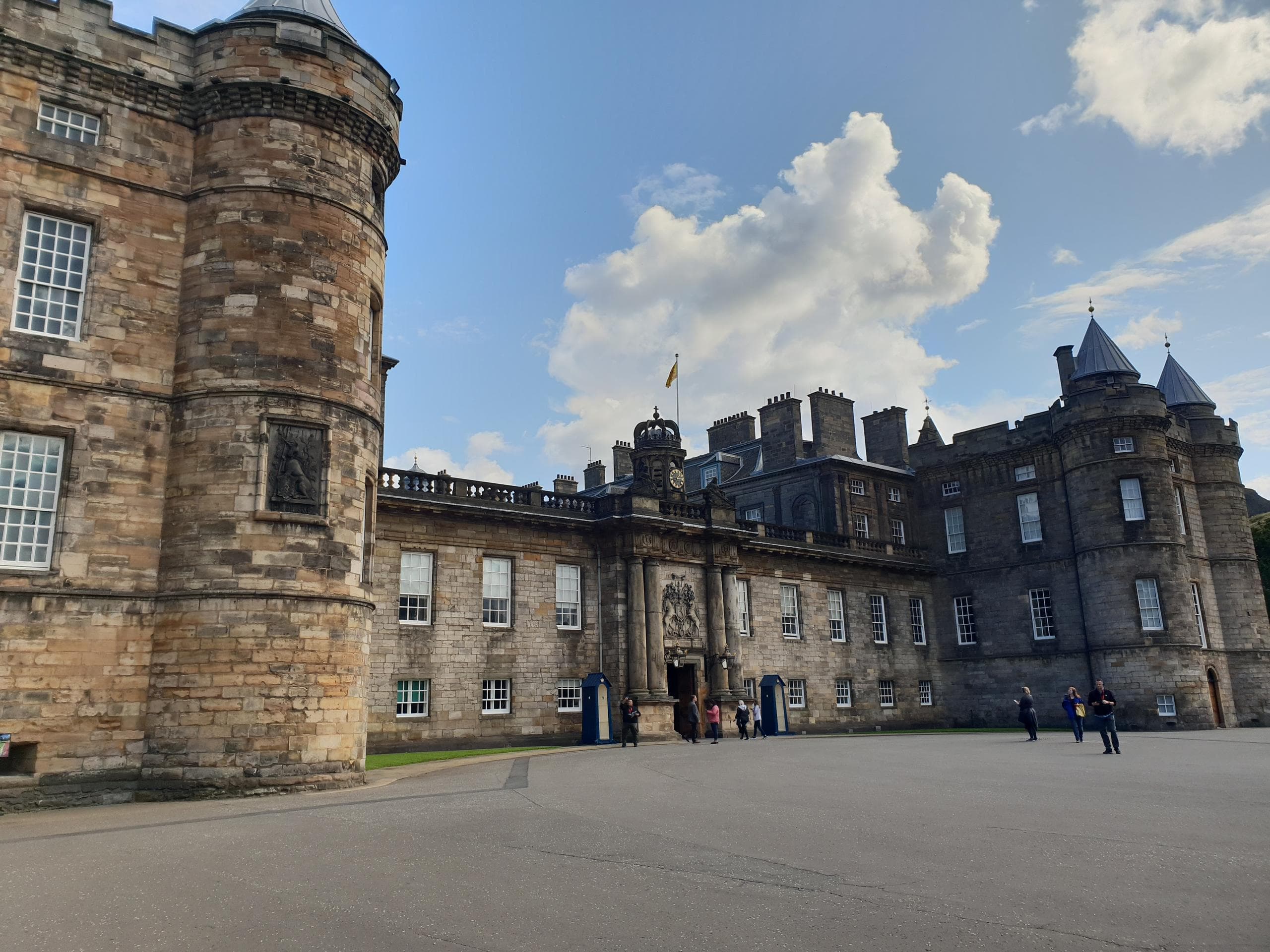 Historic Walking Tours of Edinburgh's Old Town