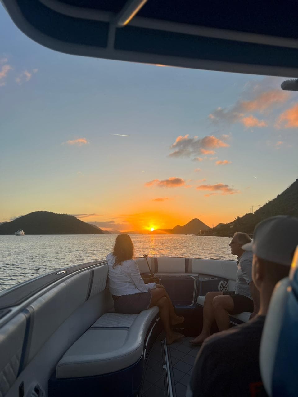 Sunset Cruise USVI: Dinner & Views in St. Thomas