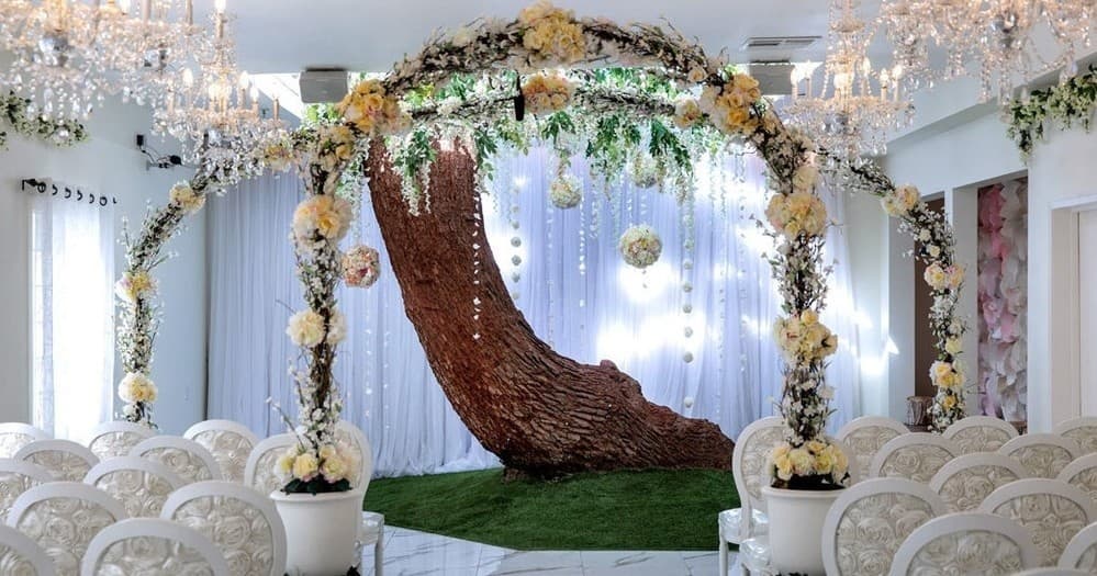 The Charming Moment: Private Wedding Experience in Las Vegas