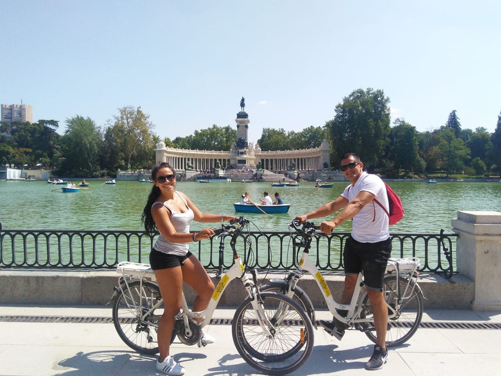 Madrid Bike Tour by Wonder Tours – Discover Spain’s Capital on Two Wheels