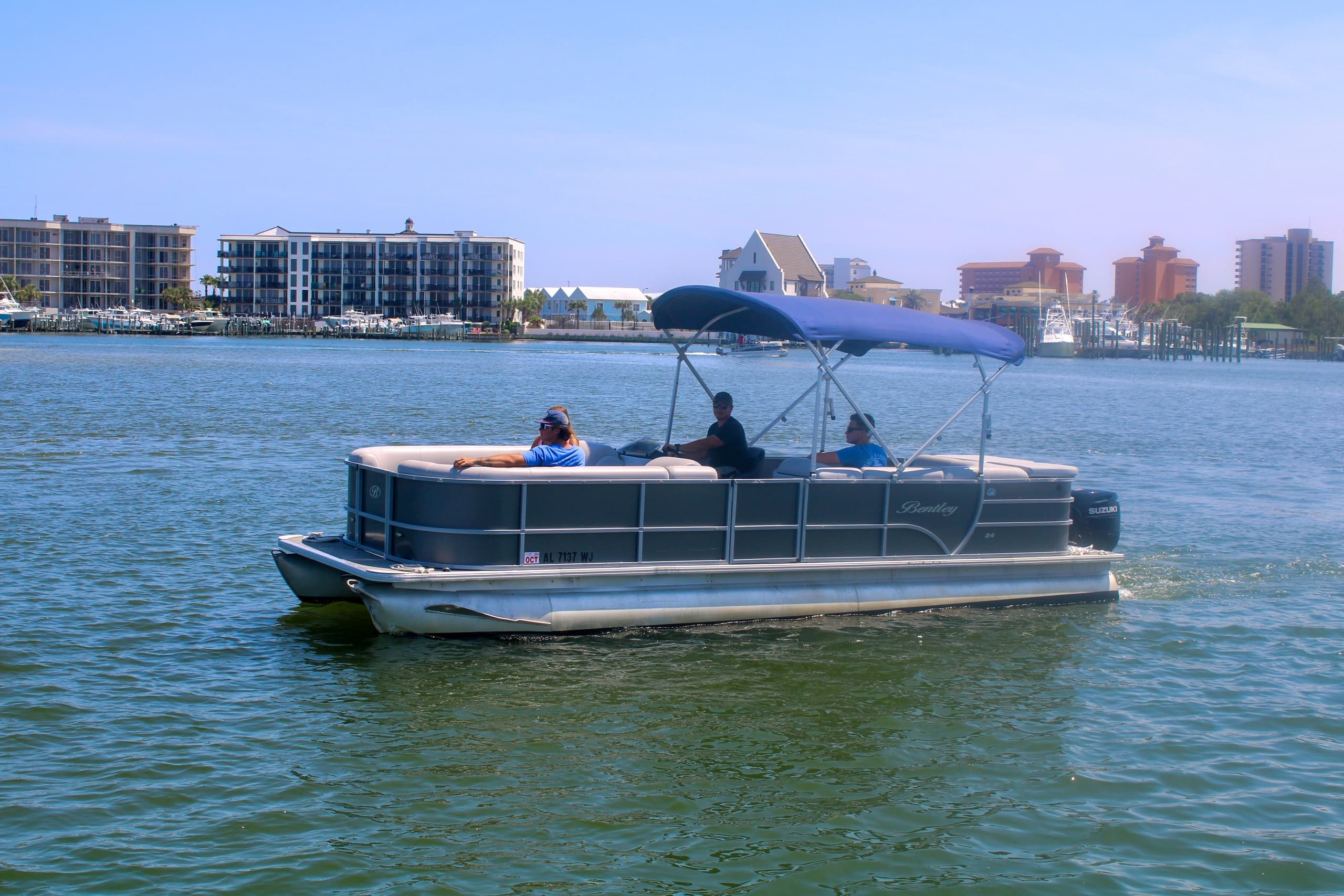 Relaxing Pontoon Cruises with Happy Harbors Watersports