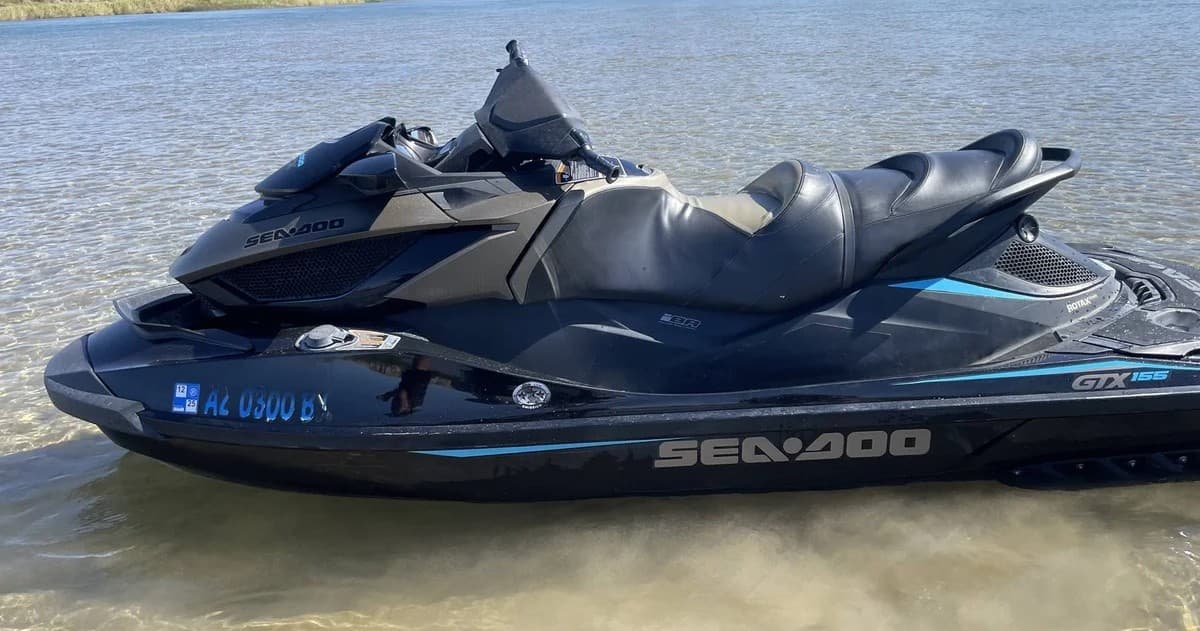 Lake Havasu Jet Ski Rentals: High-Speed Shoreline Adventures on Arizona's Iconic Lake