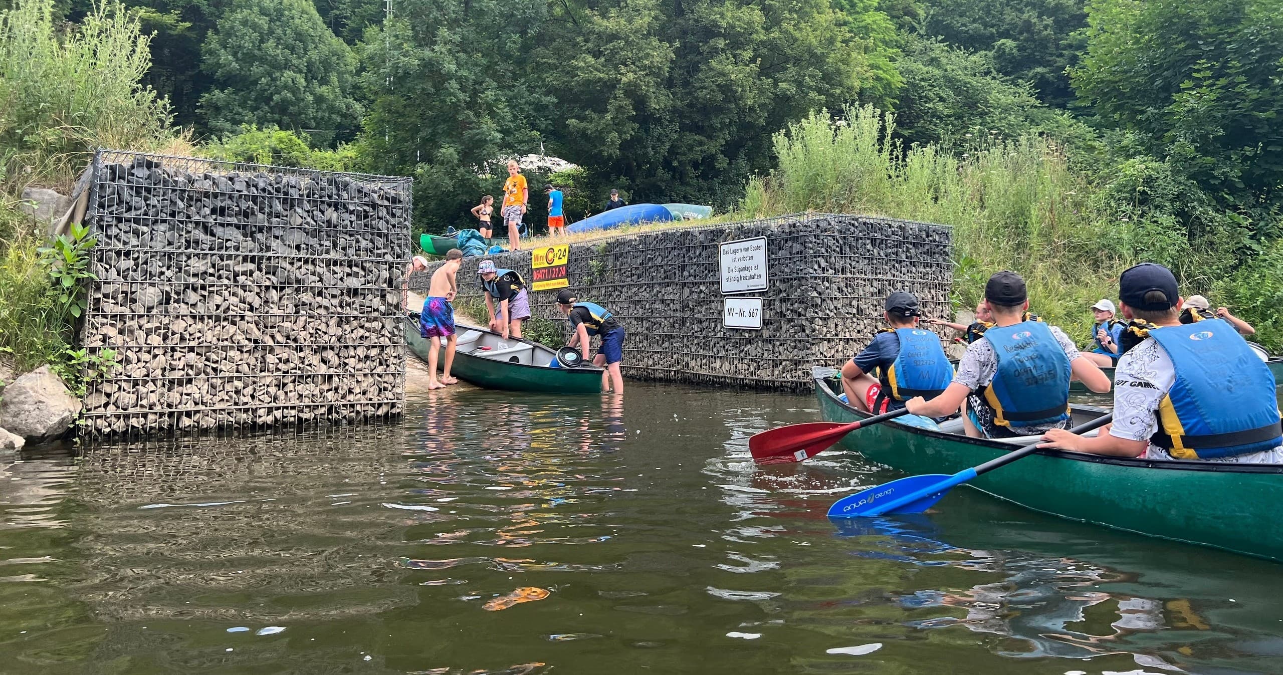 2-Day Canoe Trip on Lahn with Weilburger Touristikbetriebe