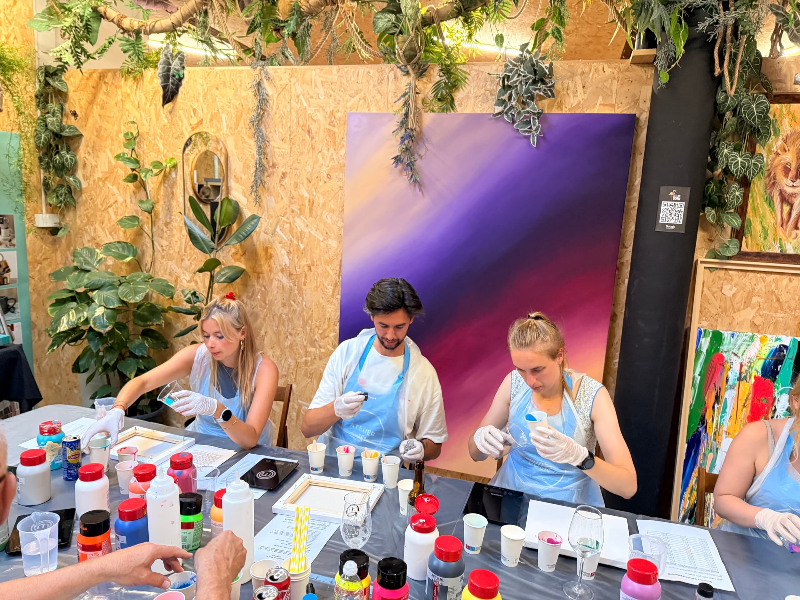 Fluid Art Workshops at Art Attack Room: Create Acrylic Pour Canvases in Erpe-Mere photo 4