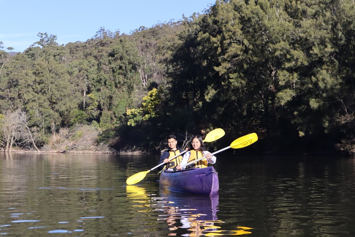 Explore Kangaroo Valley by Canoe: Stillwater Paddle and Wildlife Spotting on Lake Yarrunga