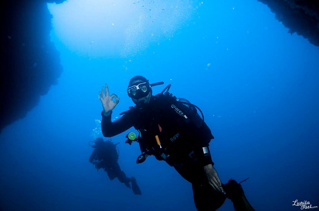 Deep Diving Specialty Course with Pura Vida Diving in Las Palmas