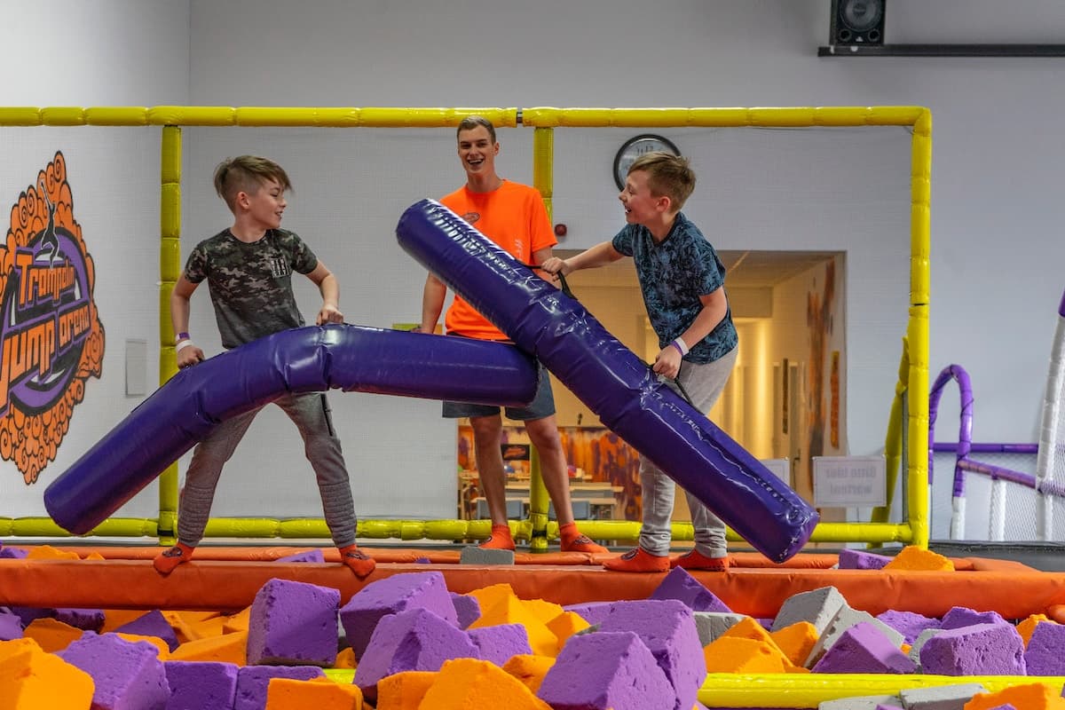 Trampolin Jump Arena: Dynamic Group Jumps in Kaiserslautern