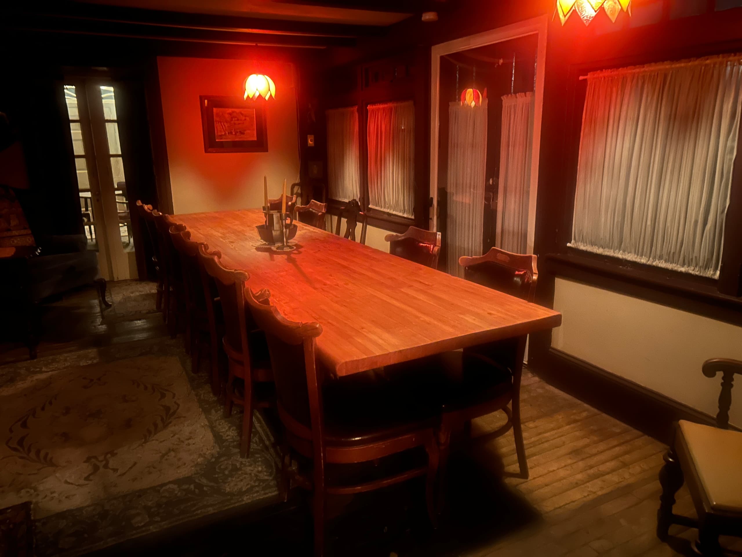 inside-brinton-lodge-a-nighttime-paranormal-investigation-at-a-300-year-old-mansion photo 4