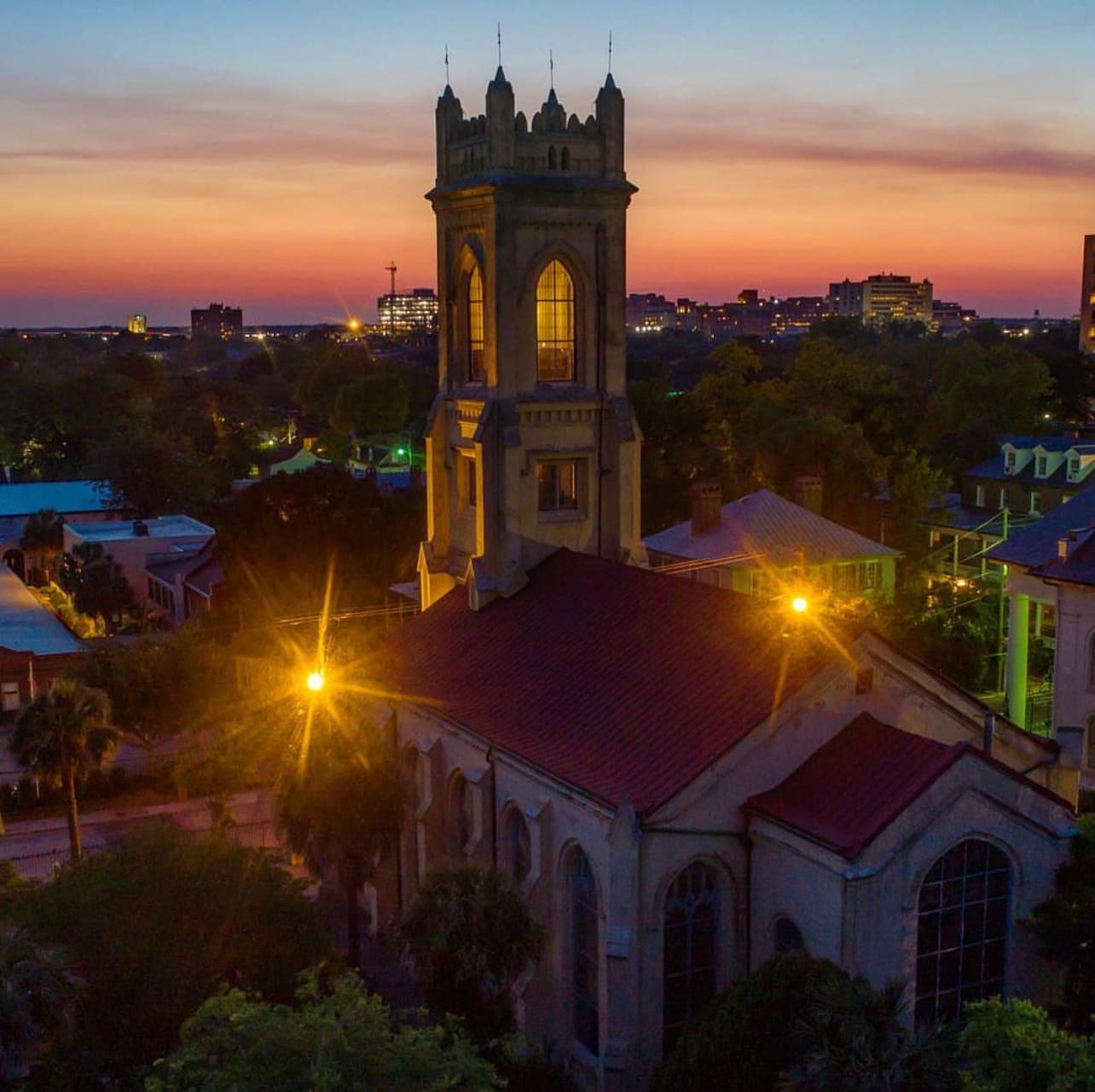 Charleston Ghost Tour at Unitarian Church Graveyard