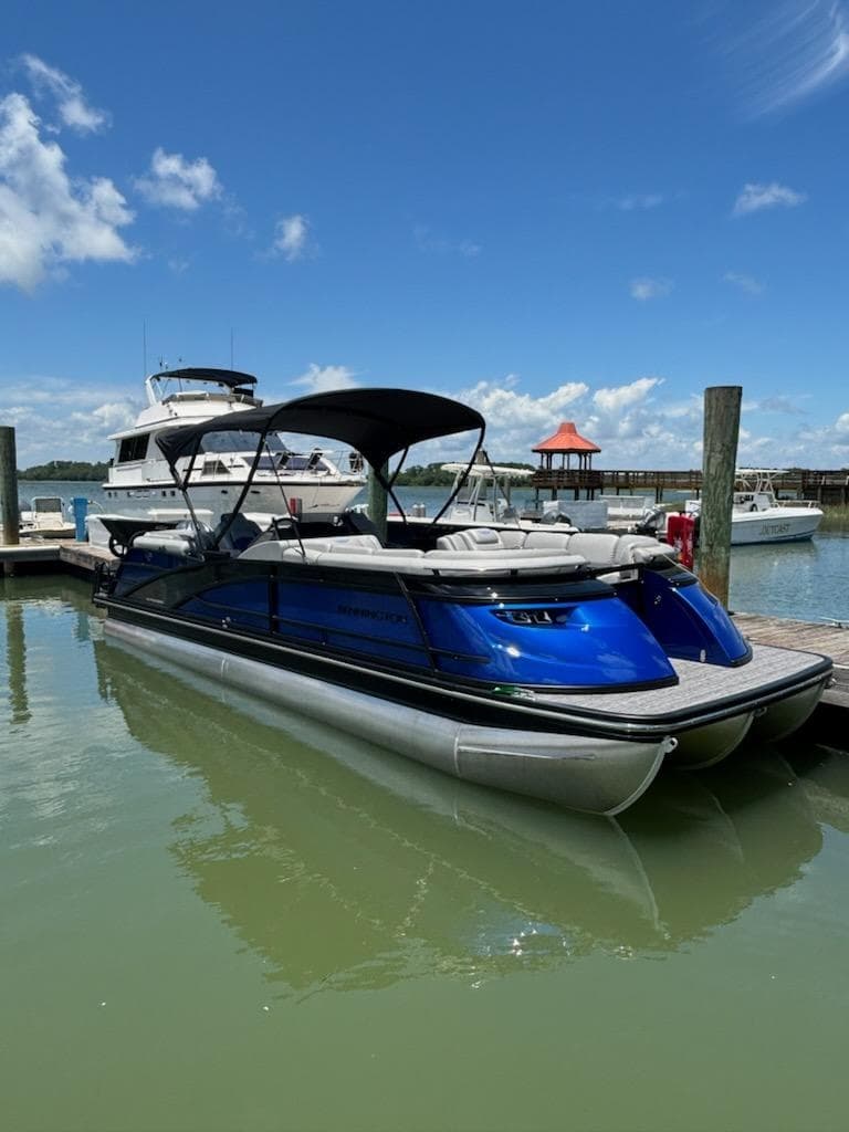 Water Activities with Hilton Head Island Boat Rentals: Luxury Pontoon Experience