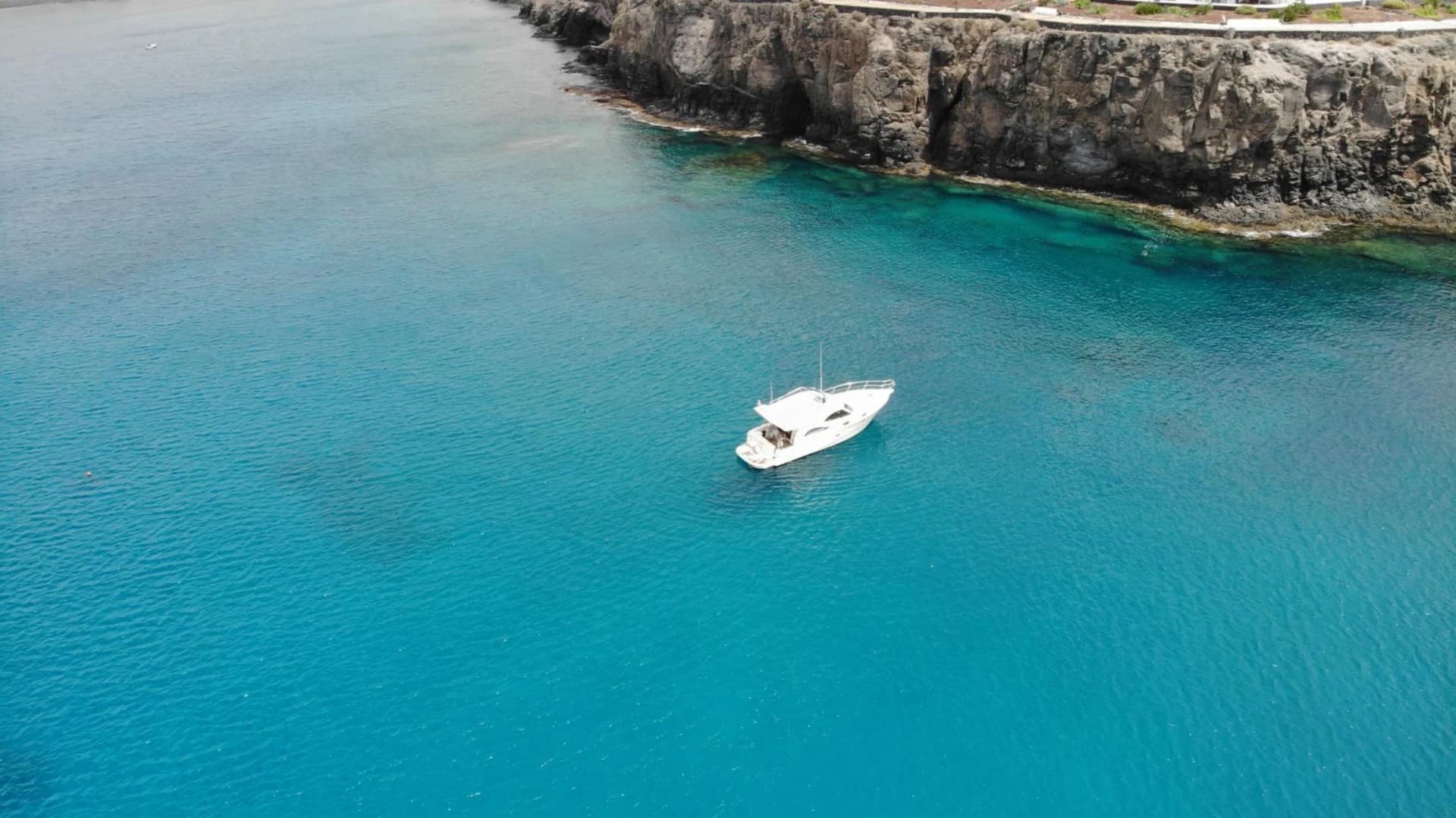 Papagayo Beaches Boat Tour with Daiza Charter