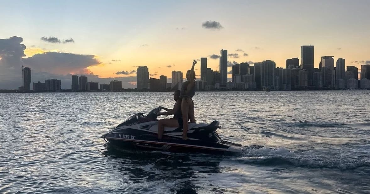 Miami Jet Ski Rentals: Biscayne Bay Sandbars & Sunrise Rides