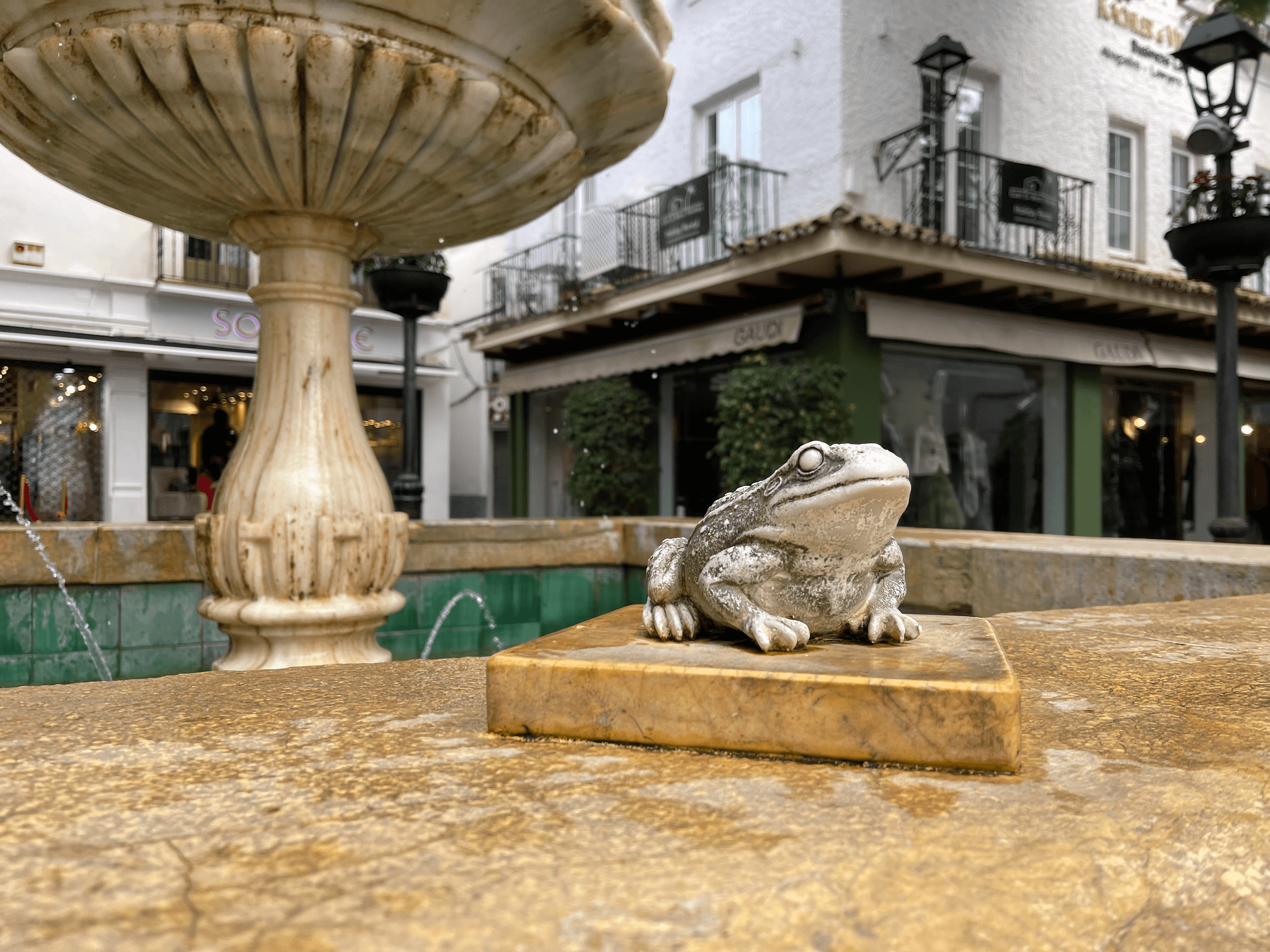 Watercolor Walk: Sketching Marbella’s Old Town Light photo 3