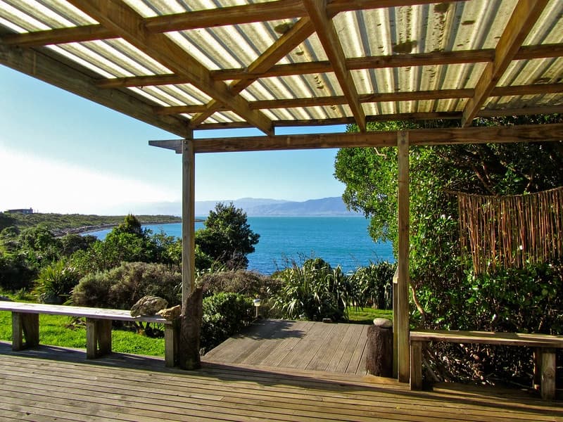 Kapiti Island Transfers with Ka Rawe Tours from Wellington