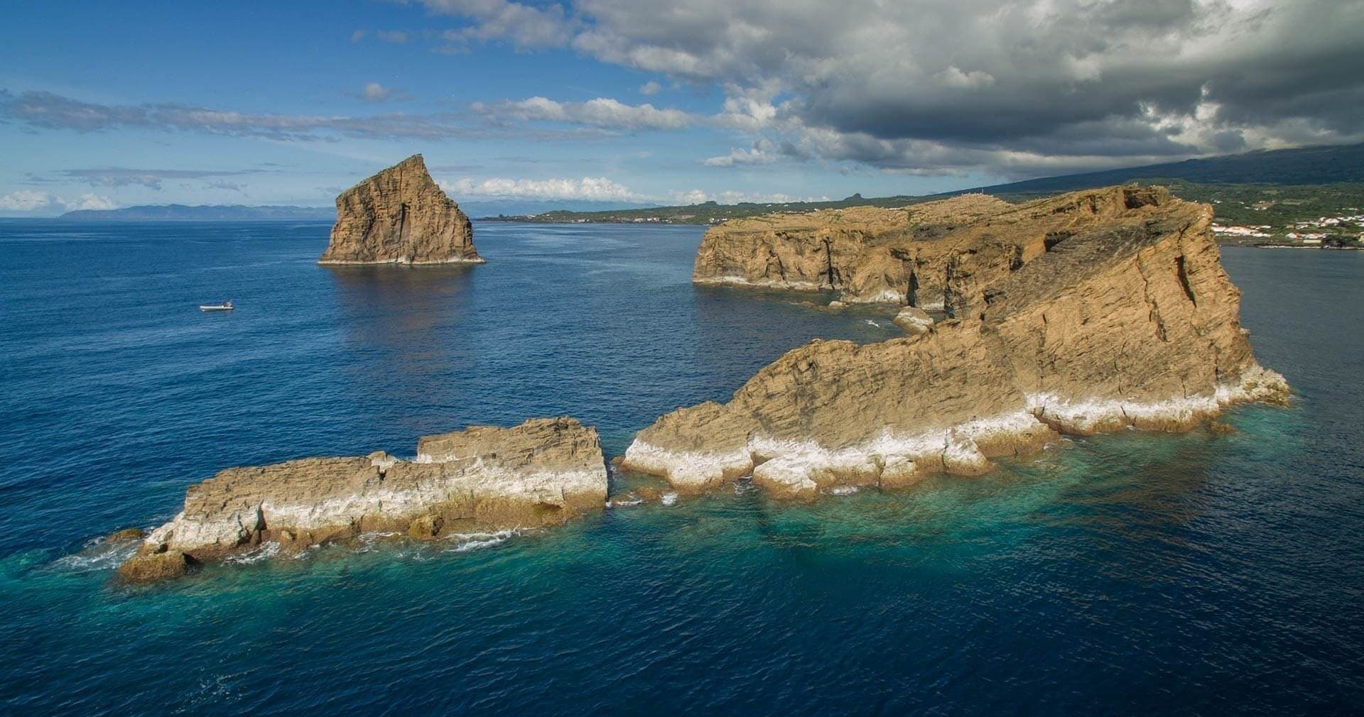 Rota da Ilha: Explore Pico's Largest Volcanic Cave and Lava Tubes