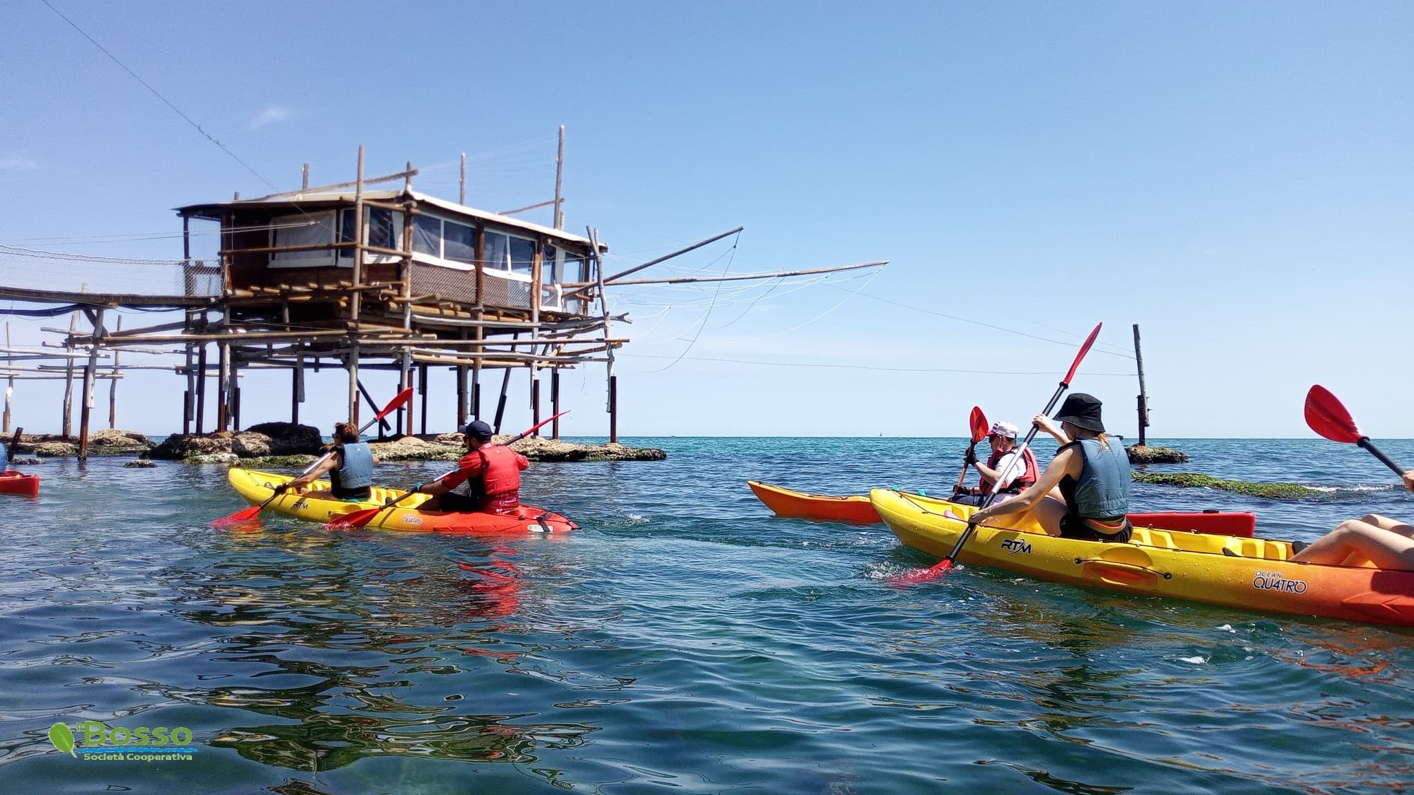 Kayaking Costa dei Trabocchi with Cooperativa Il Bosso
