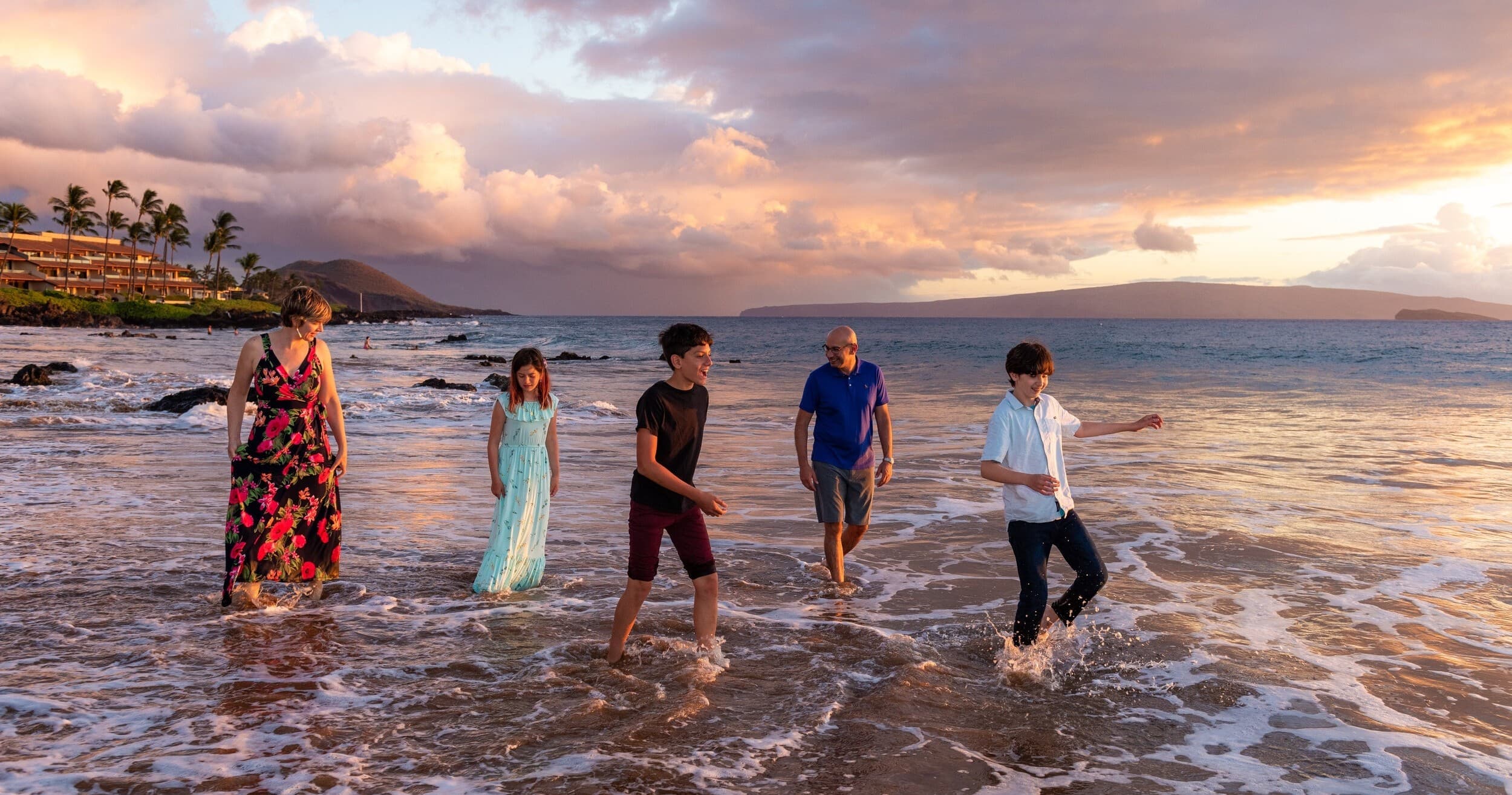 Water Activities & Maui Shores Photography: Unforgettable Portraits
