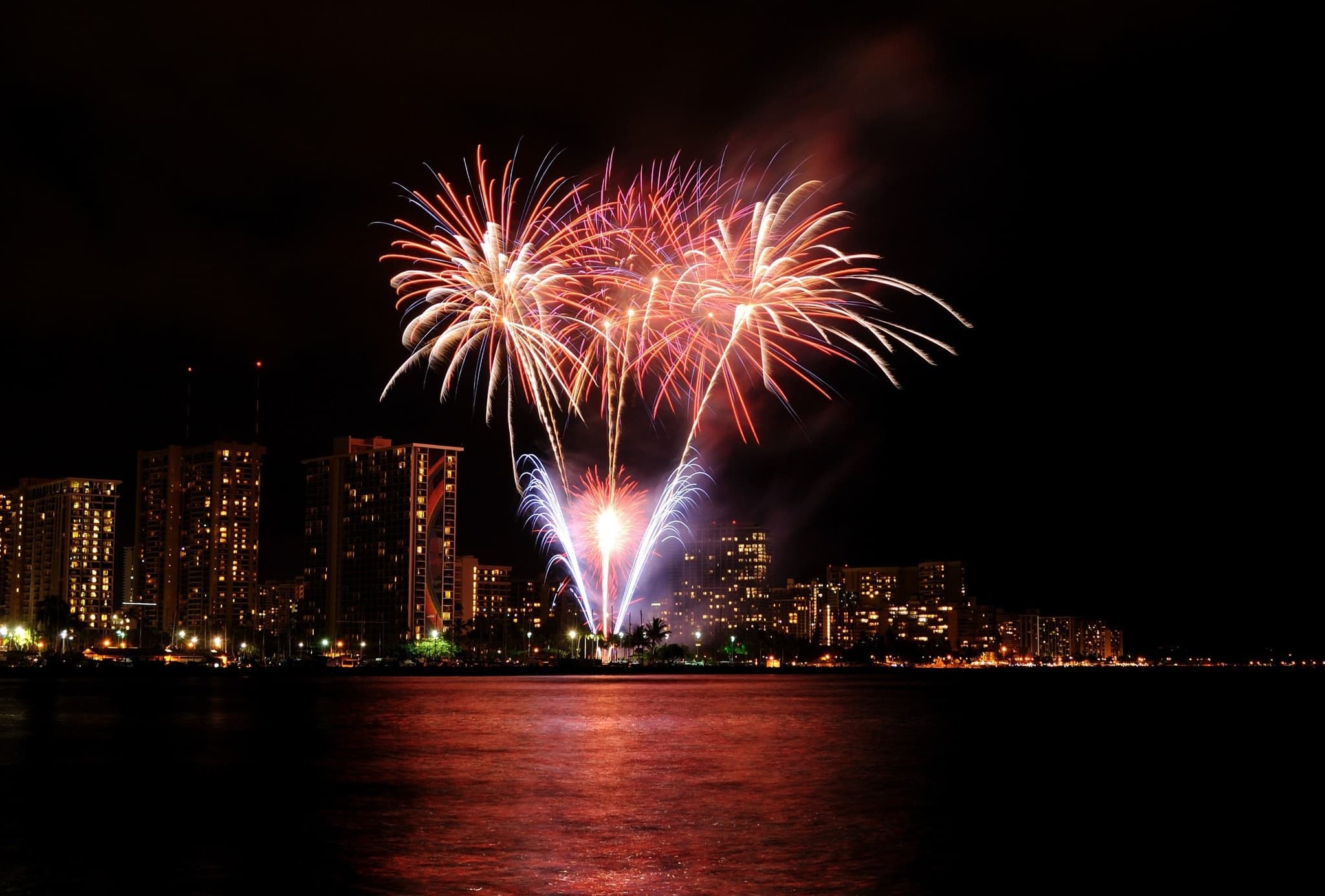 Best Waikiki Fireworks Cruise: Sunset Sail from Kewalo Basin