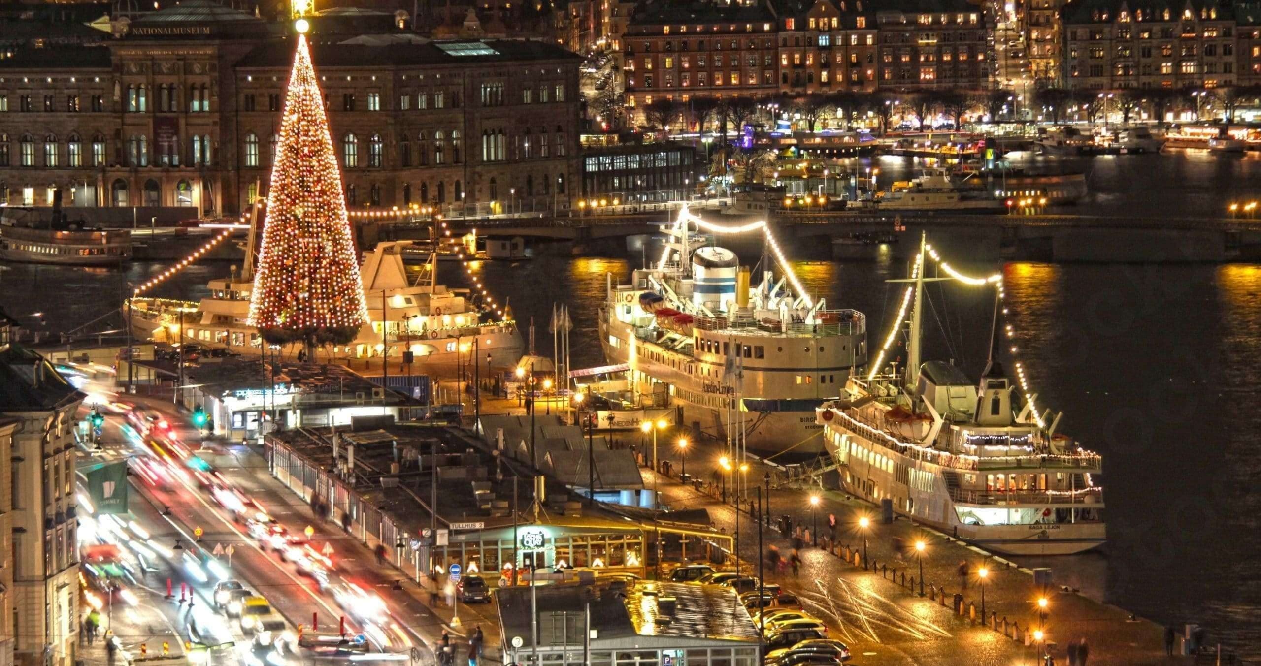 Sparkling Christmas Lights of Stockholm: Guided Festive Evening Walk Through Gamla Stan photo 1