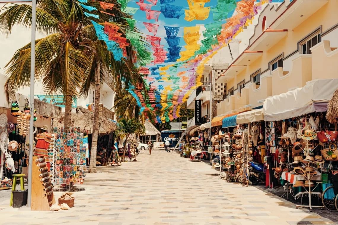 Cultural Heritage Tour with Visit to Cozumel