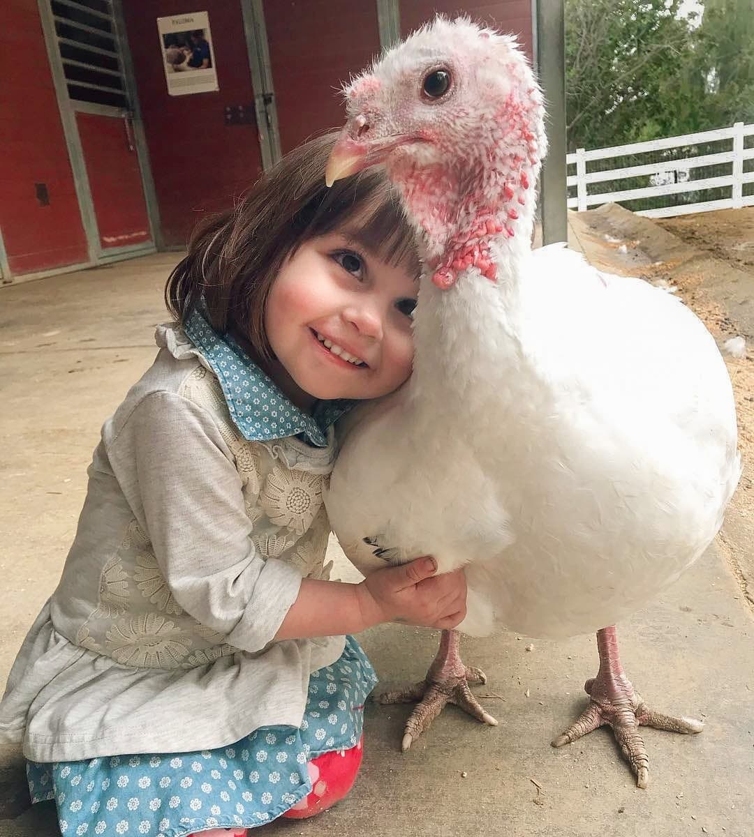 Drag Story Time in Santa Clarita's Upper Barn Yard with Miss America Prays