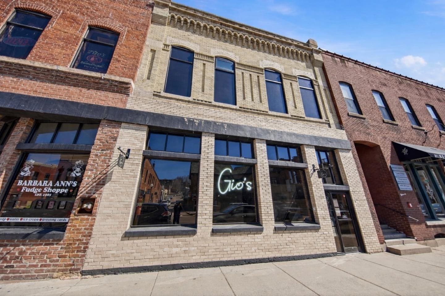 Stillwater Food Tour — 3-Hour Walking Tasting Through Minnesota's Historic Riverfront photo 3