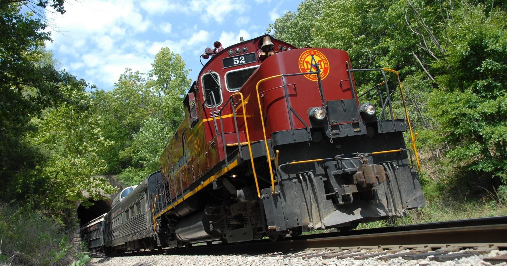 Arkansas & Missouri Railroad fleet