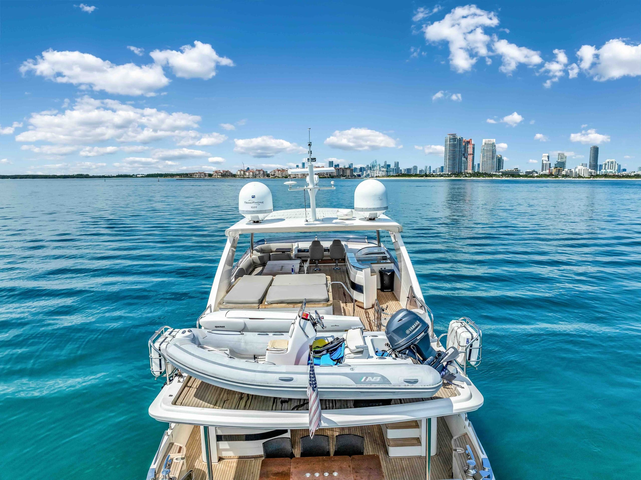Boat Charters with Miami Boat Experts