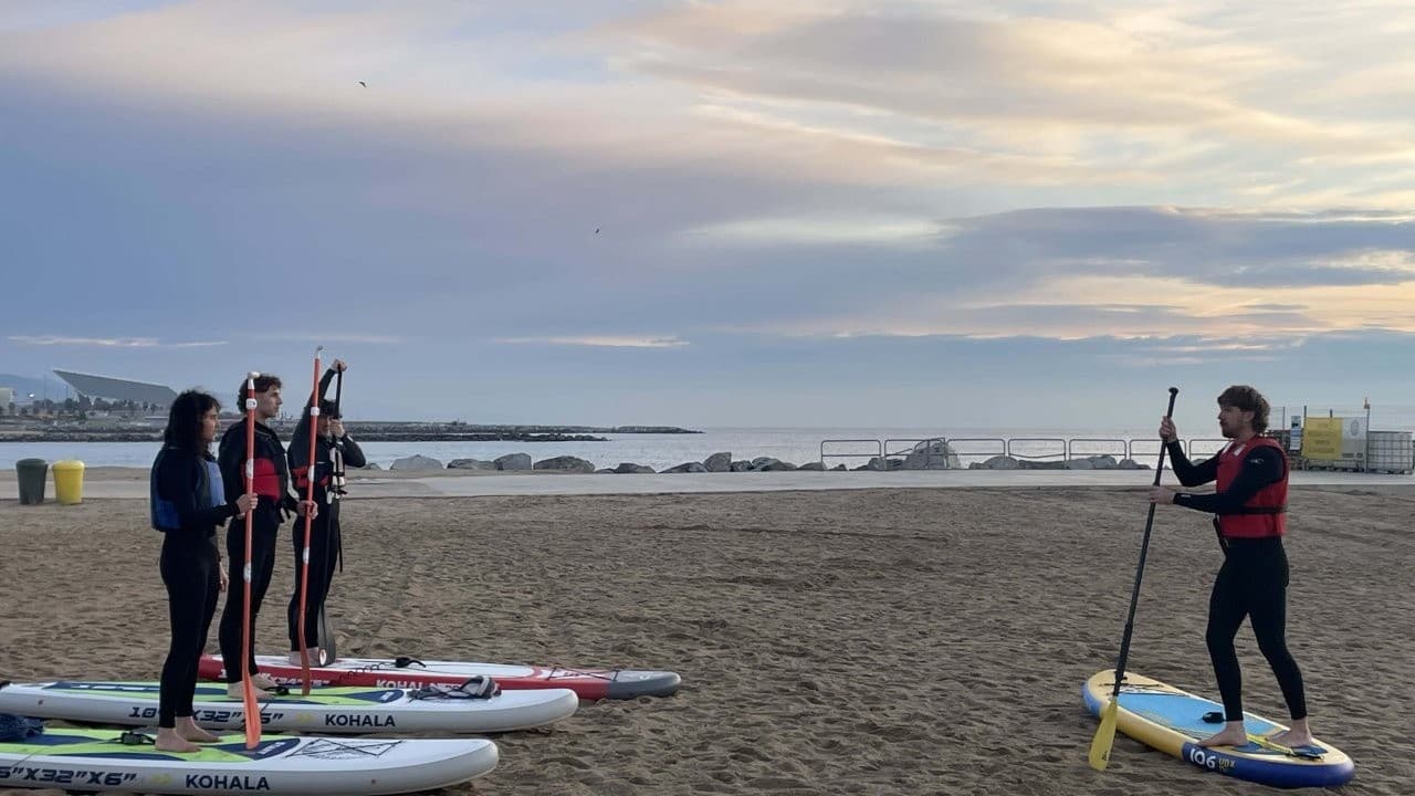 Full-Body SUP Training in Barcelona: Drop-In Paddleboard Workouts