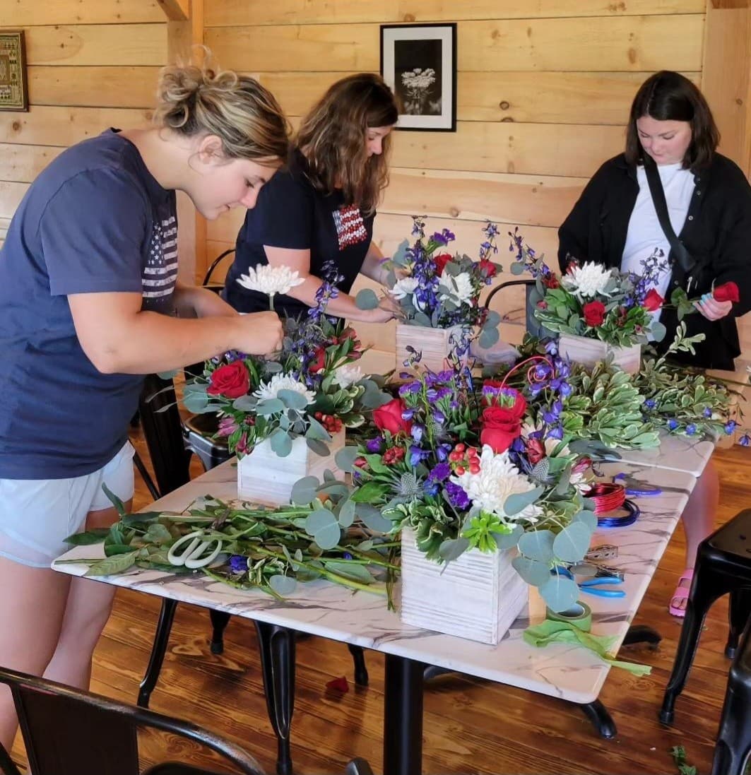Red, White & Blooms: Lavender Workshop to Create a Patriotic Fourth-of-July Centerpiece photo 1