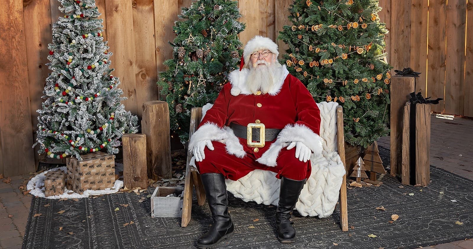 Photos with Santa and Farm Park Fun in Prescott Valley