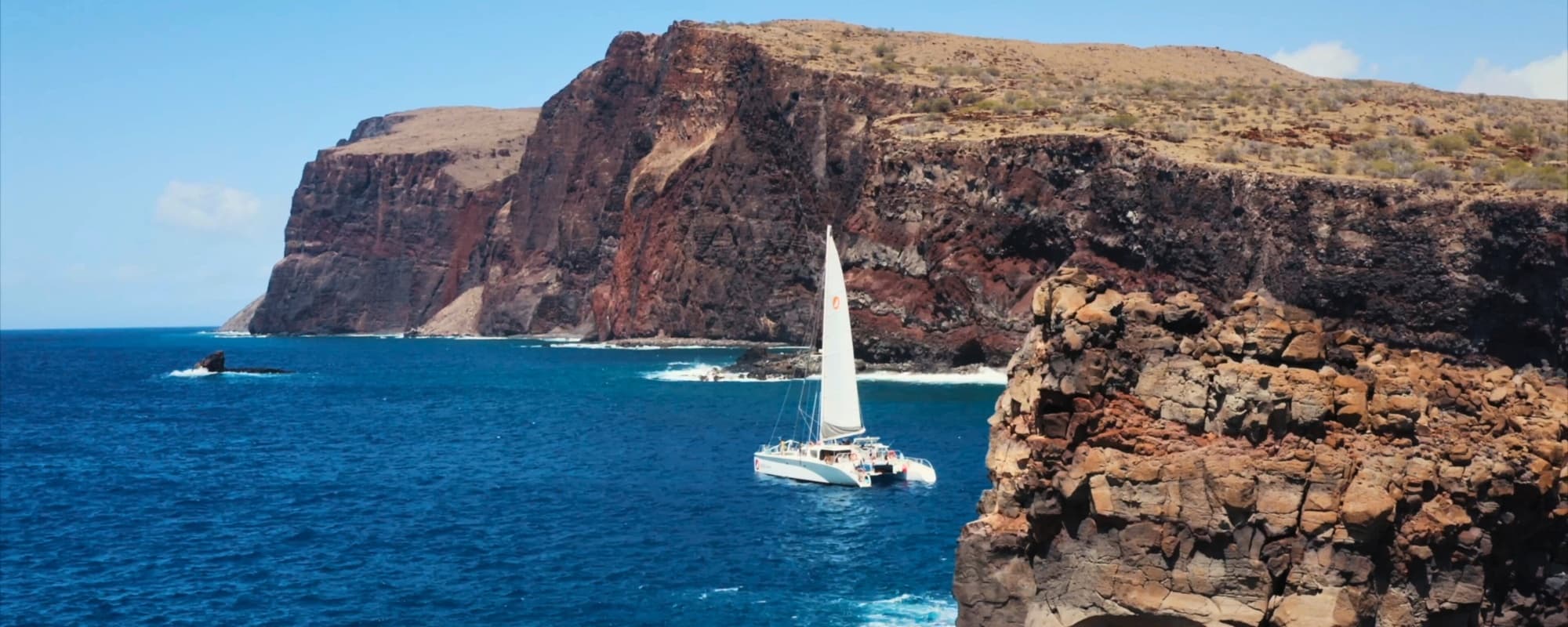 Explore Lāna'i Coast Snorkeling and Sailing Adventure in Hawaii
