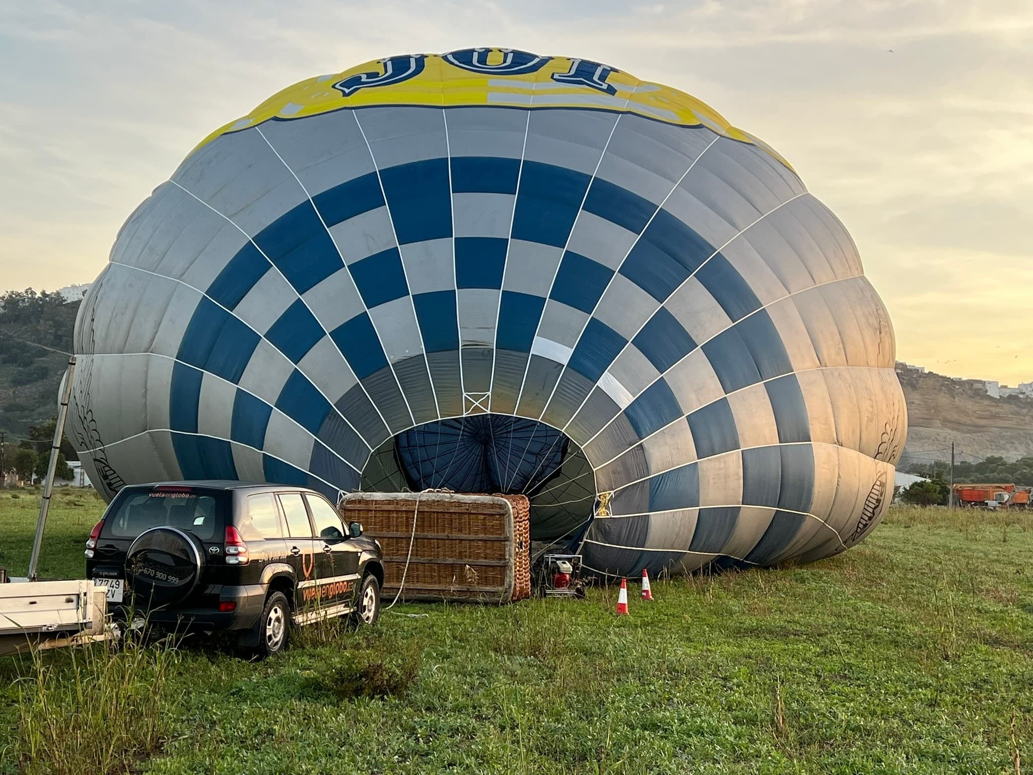 Sunrise Hot-Air Balloon Over Badajoz: Guadiana River Flights with Breakfast photo 4