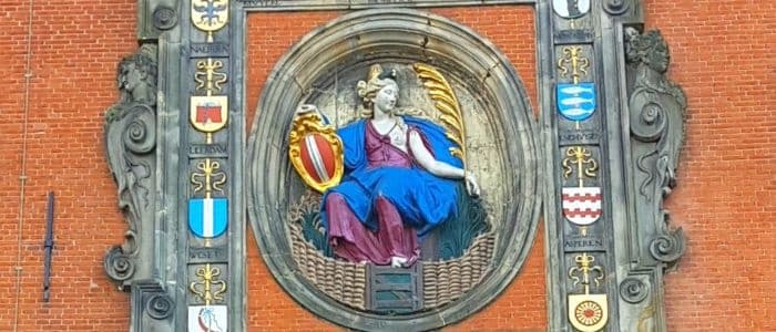Walking Tour & Women’s History in Dordrecht with Cicerones