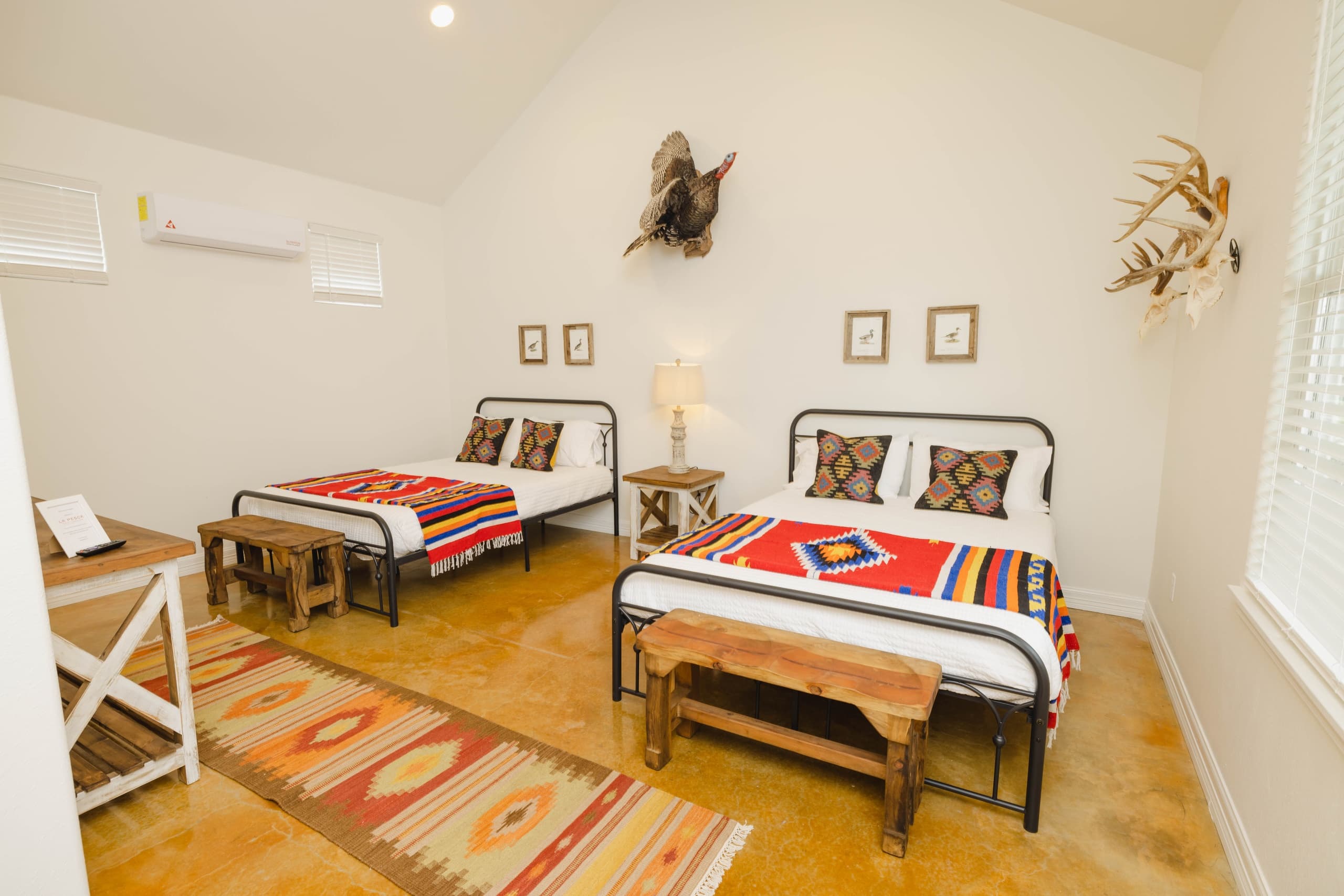 Luxury Queen Suites at La Pesca Lodge, Baffin Bay TX
