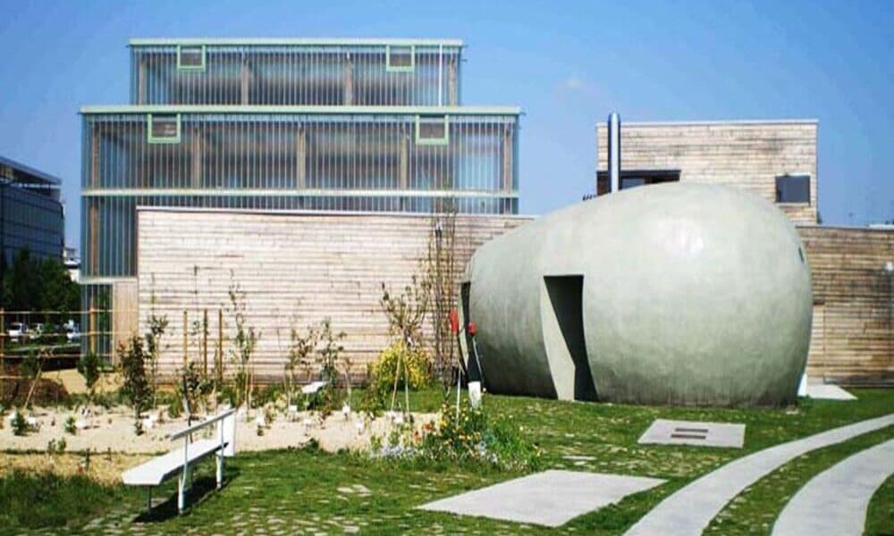 Urban Transformation Tours with Artchitectours in Barcelona