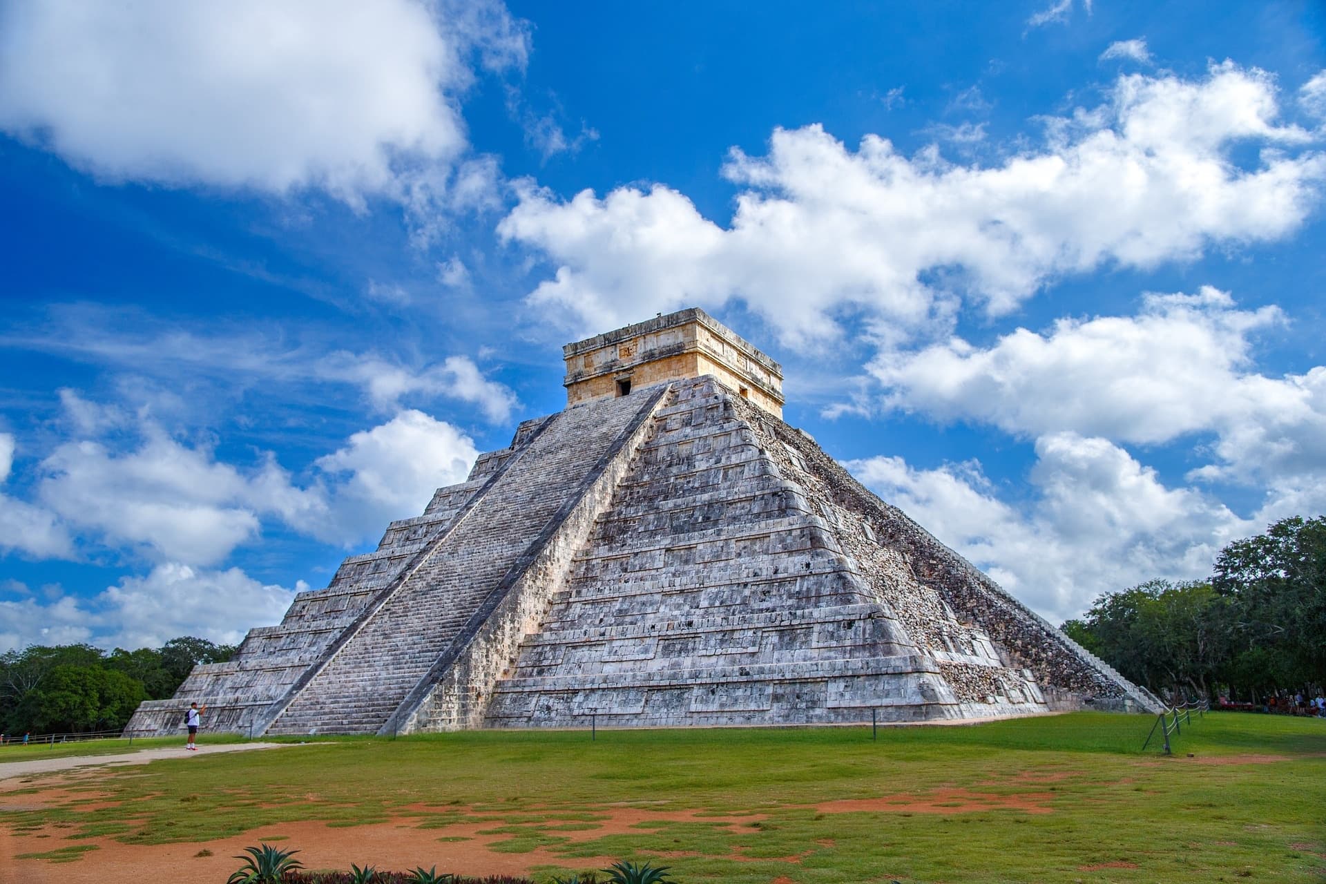 Chichén Itzá Early Access & Ek Balam Tour from Cancún