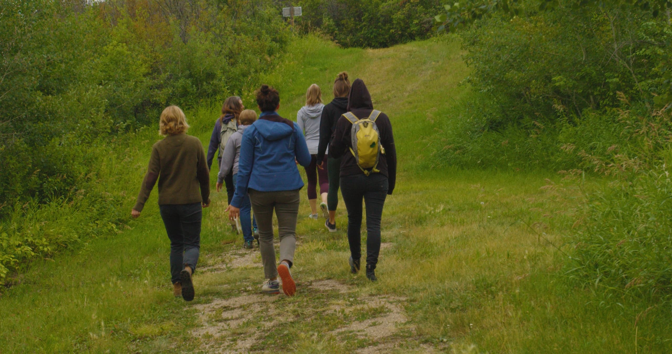 River Walk and Fire: Singles Meetup Along the South Saskatchewan River in Saskatoon