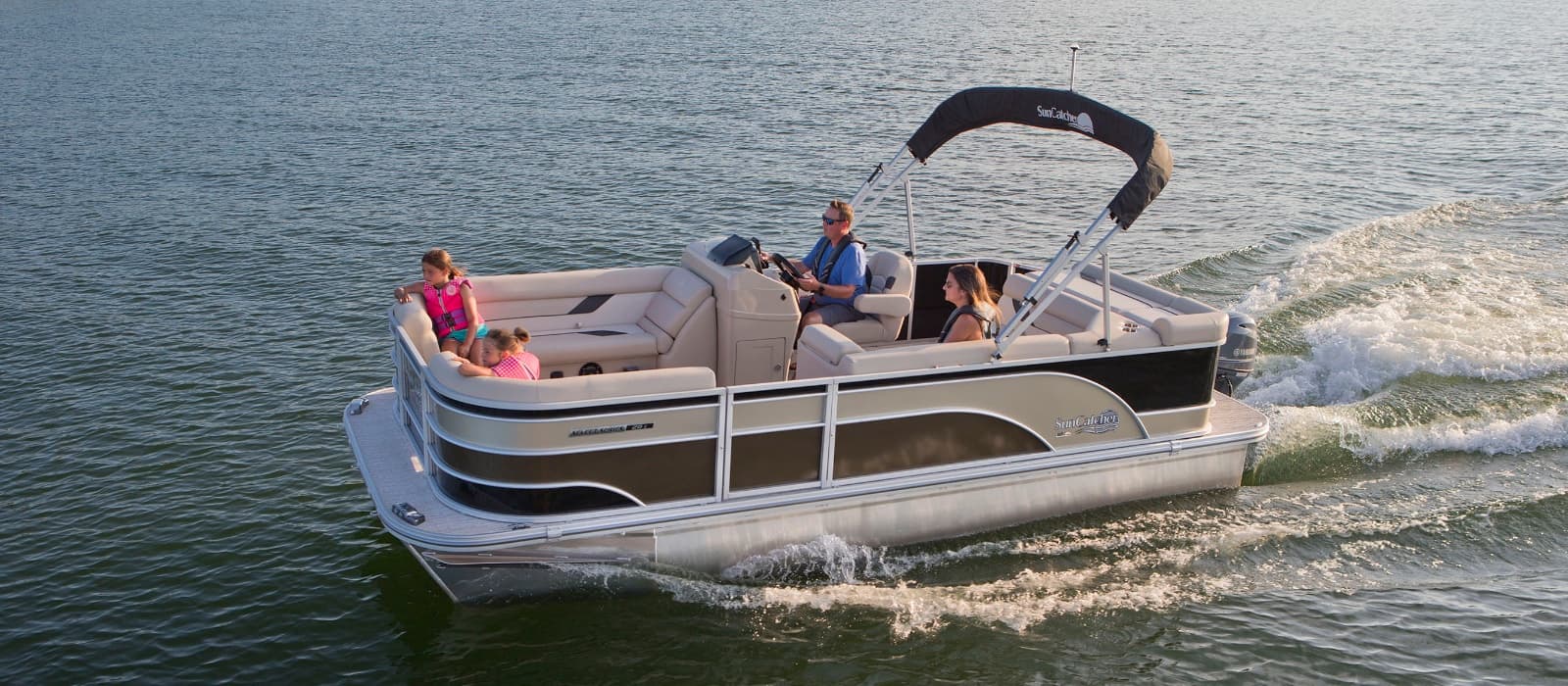 Relaxing 8 Passenger Pontoon Rental in McCall, Idaho