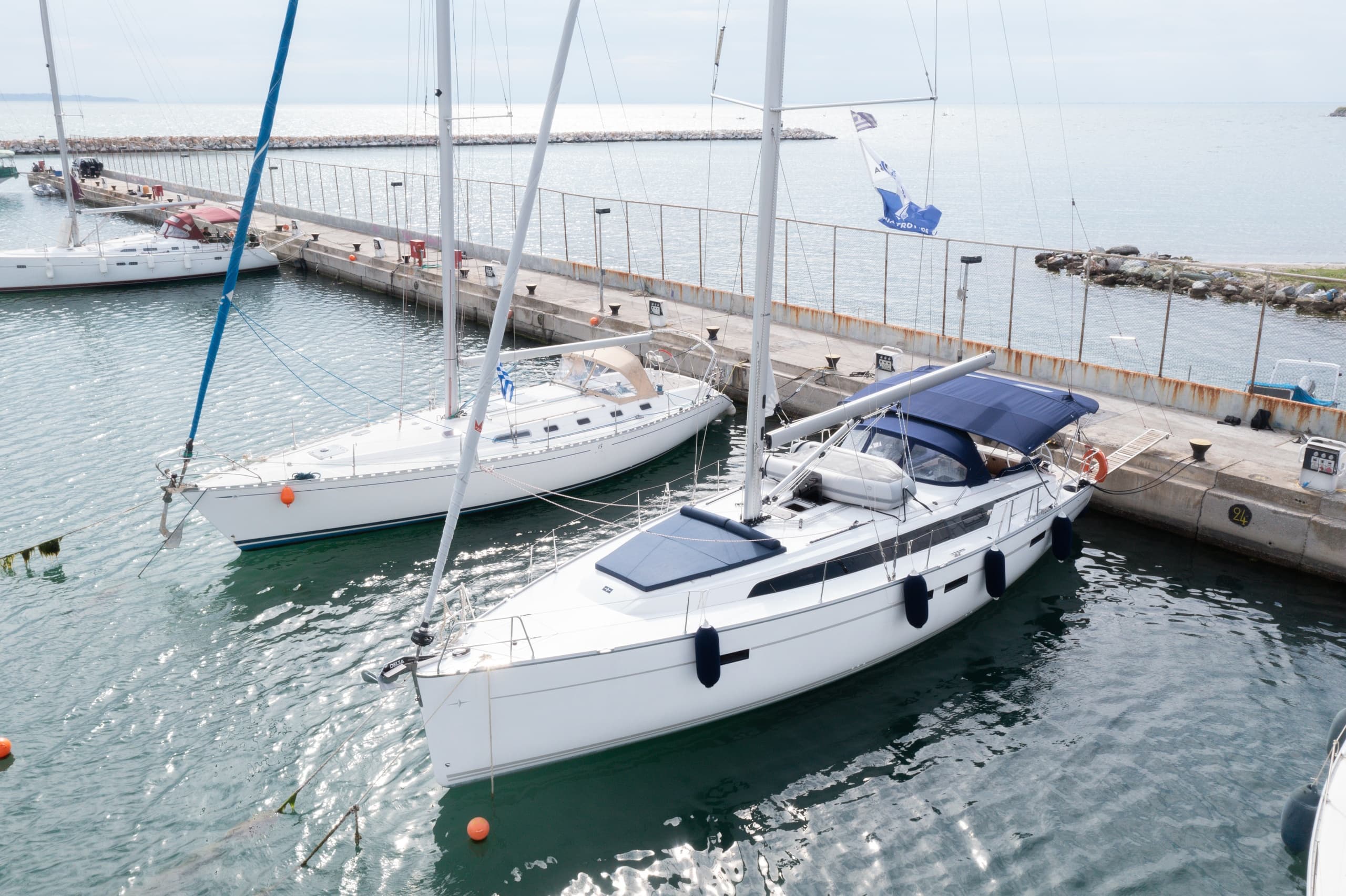 Sporades Yacht Cruise with Aquatrotters from Volos