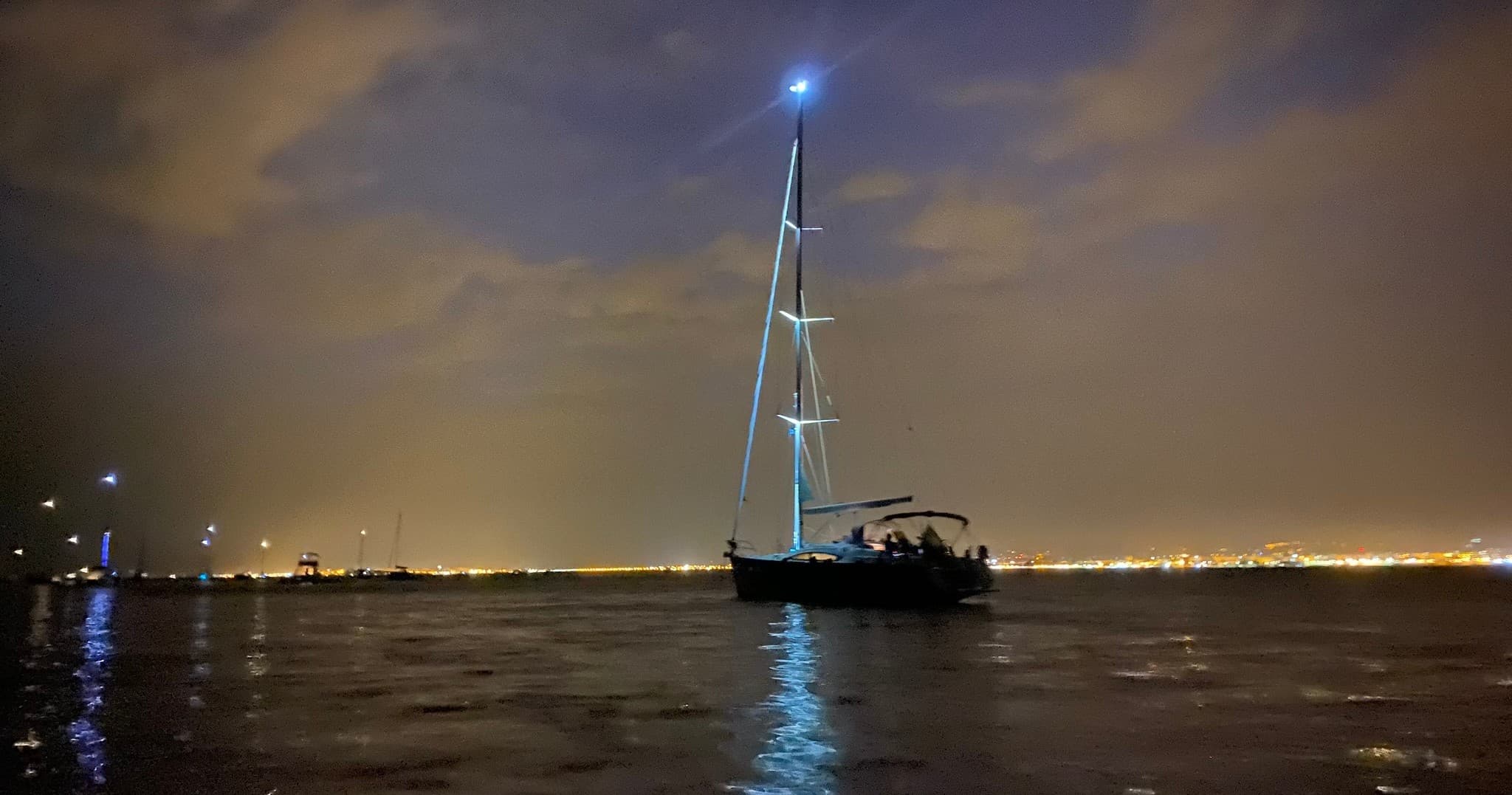 Water Activities & Lisbon Boats: Night Cruise in Cascais