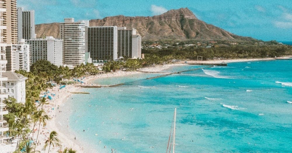 7-Day Custom Catamaran Adventure in Honolulu, Hawaii
