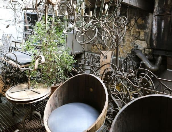 Historic Walking Tour of Bordeaux Artisans & Architecture