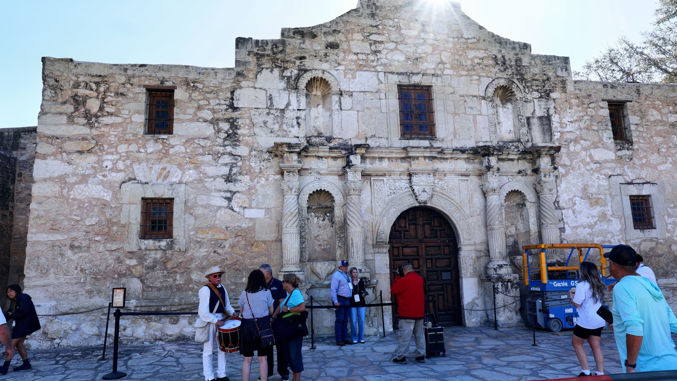 Two-Hour San Antonio Cultural & Heritage Tour: River Walk, Alamo & Missions