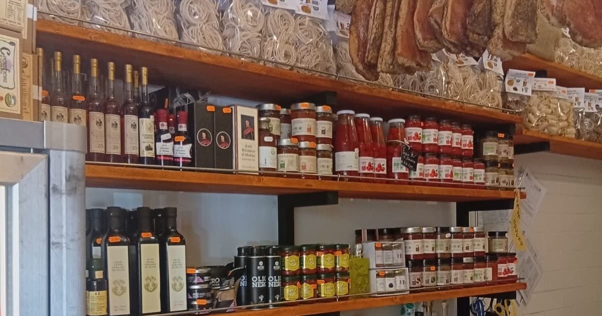 Private Rome Food Tour: Morning Market Bites & Afternoon Pasta Walk photo 1