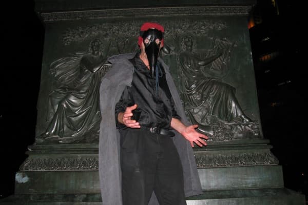 Der schwarze Tod: Frankfurt’s Dark Plague Tour at Eschenheimer Tor