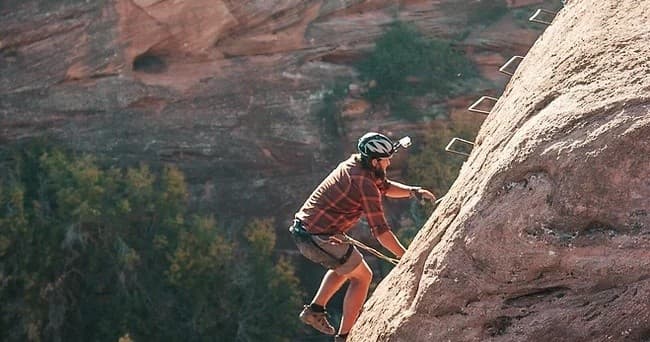 Cave Lakes Climb and Rappell Adventure in Kanab, Utah