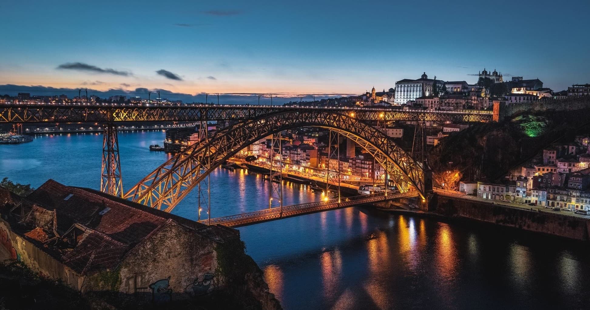 Douro River Dinner Cruise with Tomaz do Douro in Porto