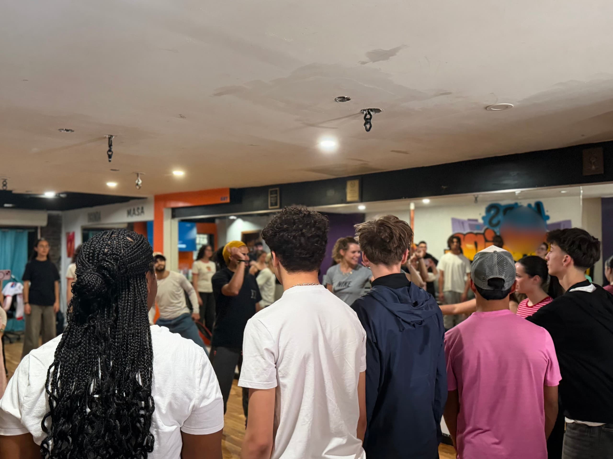 Breakdance Workshop in Harlem: Learn B-Boy Moves in a Local NYC Studio photo 2