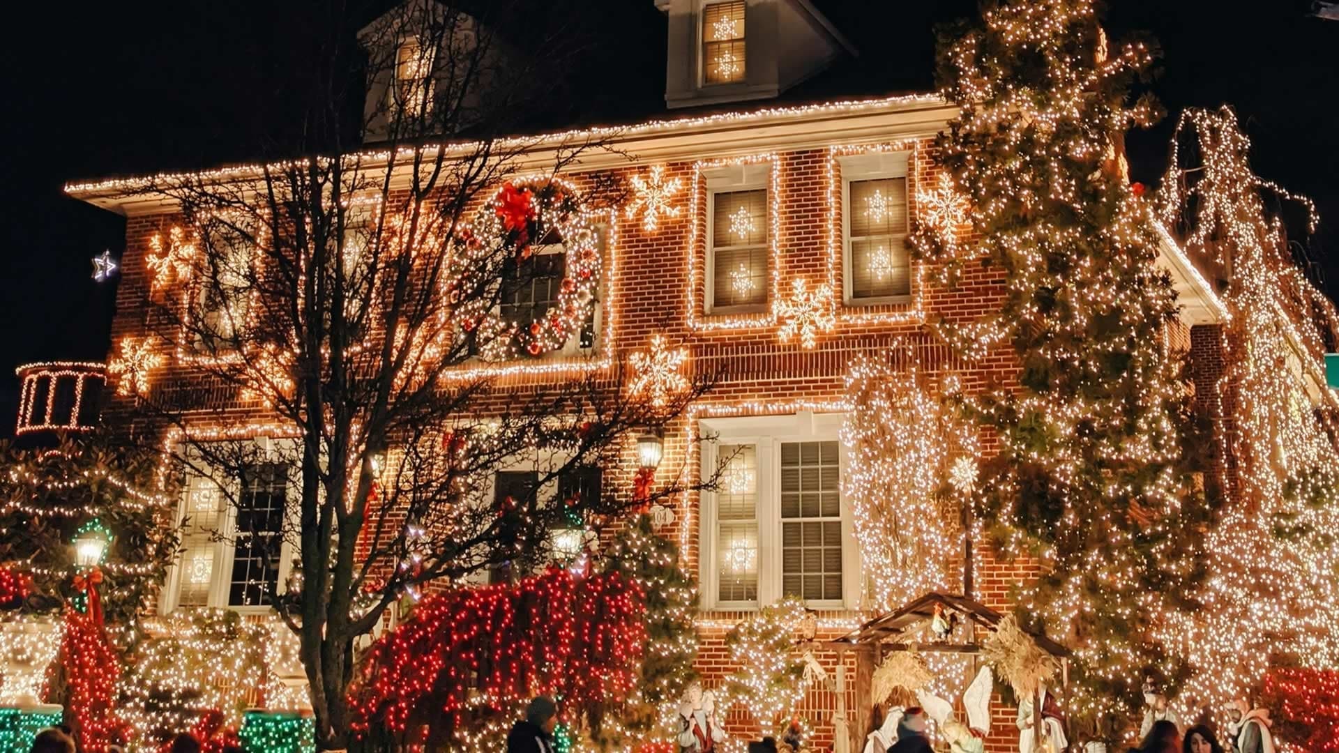 Holiday Lights Ride with Best DFW Tours in Dallas